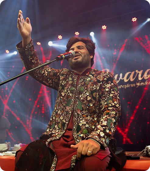 Swaraag Live Singer Performance